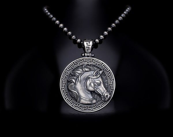 Men’s Sterling Silver Horse Madellion Necklace