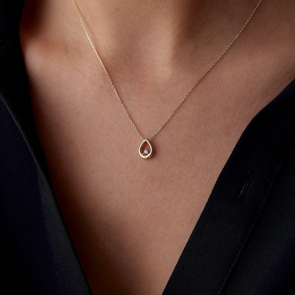 gold necklace, 14k gold necklace, necklace, 14k Gold Solitaire Necklace in Drops