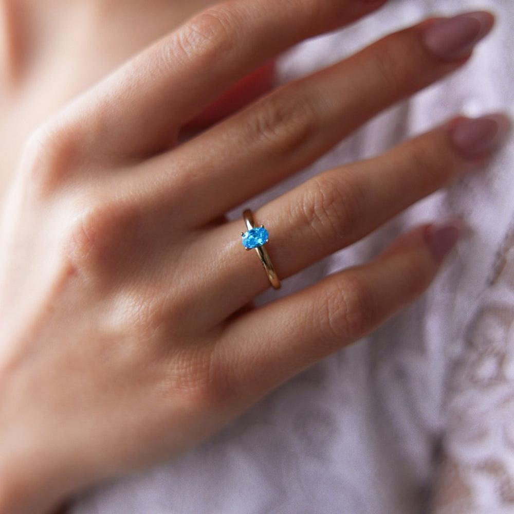 14k Gold Turquoise Oval Stone Ring