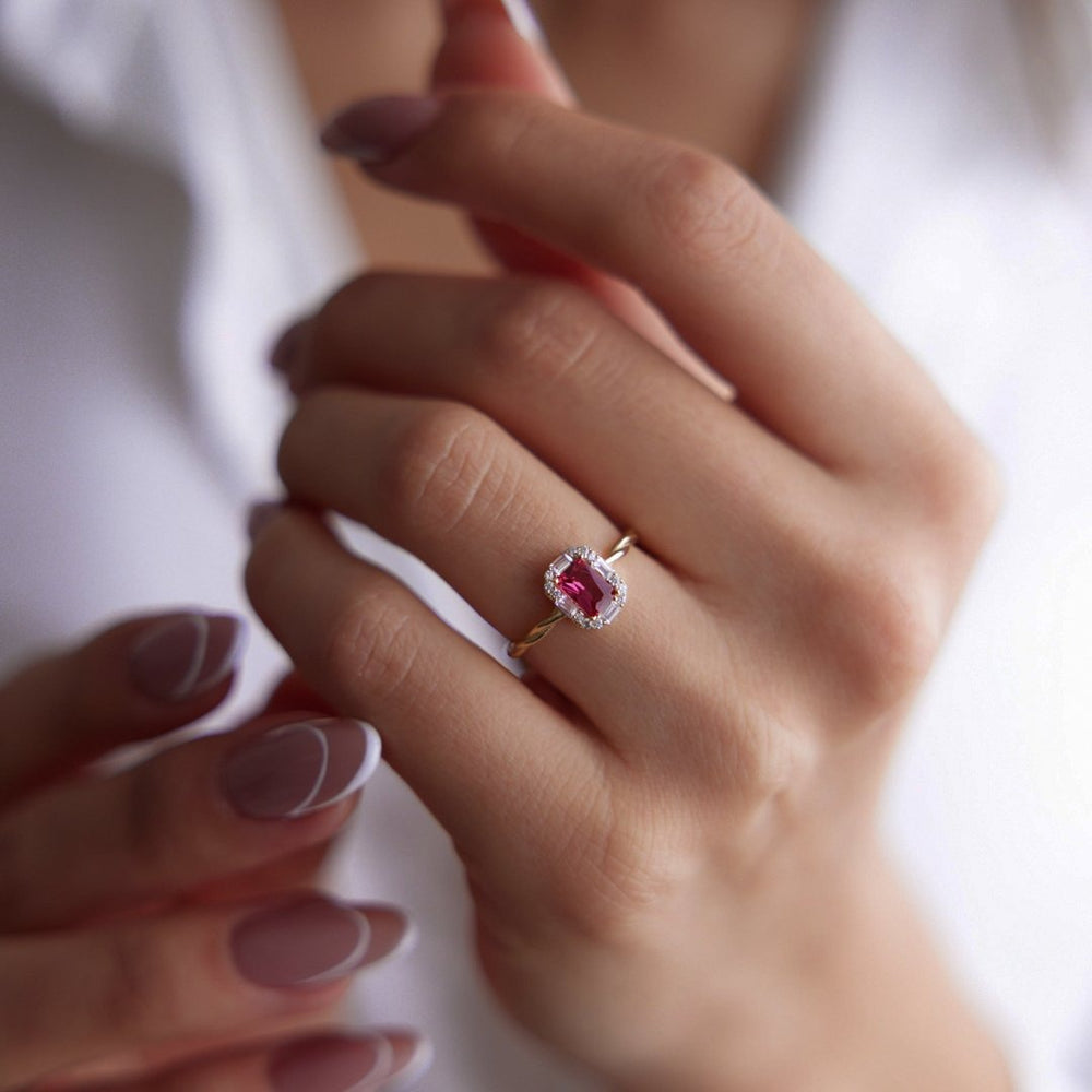 14k Gold Pink Stone Twist Ring