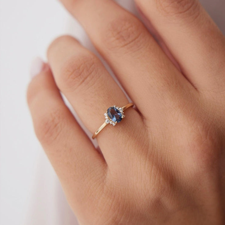 14k Gold Blue Topaz Oval Ring