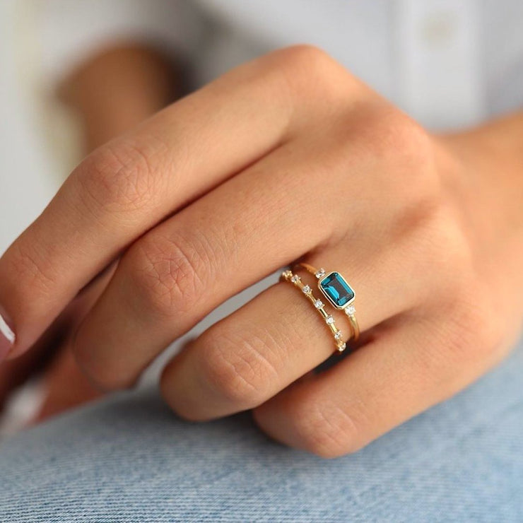 14k Gold Blue Topaz Baguette Ring